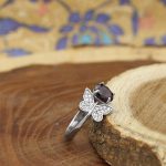 انگشتر گارنت الماس تراش نقره زنانه طرح پروانه - Image 2