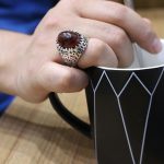 انگشتر عقیق سلیمانی نقره مردانه طرح خراسان - Image 4