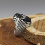 انگشتر عقیق سلیمانی نقره مردانه طرح سینا - Image 2