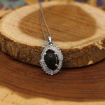 گردنبند عقیق مشکی نقره زنانه طرح آرتمیس - Image 2