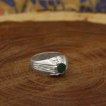 انگشتر زمرد الماس تراش نقره مردانه دست ساز طرح عطا - Image 2