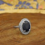 انگشتر یاقوت کبود الماس تراش نقره زنانه طرح تهمینه - Image 3