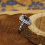 انگشتر یاقوت کبود الماس تراش نقره زنانه طرح نفیسه - Image 3