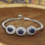 دستبند یاقوت کبود الماس تراش نقره زنانه طرح آنسه - Image 3