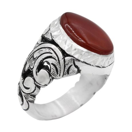 انگشتر عقیق سرخ یمنی نقره مردانه دست ساز طرح قلم زنی روزبه