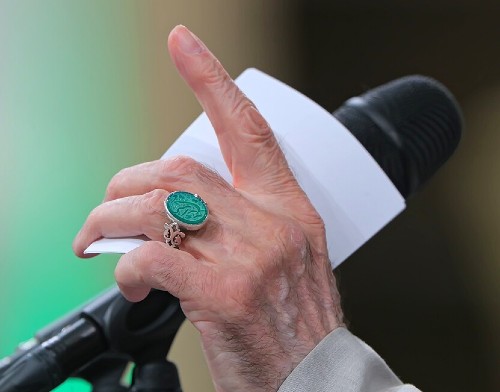 حکاکی یا حیدر کرار روی انگشتر عقیق سبز رهبر