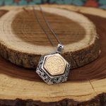 گردنبند حرز امام جواد (ع) نقره طرح شش ضلعی ولایت + تربت امام حسین (ع) - Image 2