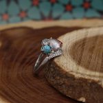 انگشتر چند سنگ نقره زنانه طرح مینا - Image 2