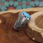 انگشتر فیروزه نیشابوری دست ساز نقره مردانه طرح قلم زنی مینیاتوری امیر - Image 3