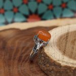 انگشتر عقیق سرخ یمنی نقره زنانه طرح پونه - Image 3