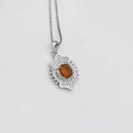 گردنبند عقیق سرخ یمنی نقره زنانه طرح رویال - Image 3