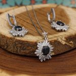 نیم ست یاقوت کبود الماس تراش نقره زنانه طرح رکسانا - Image 3