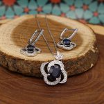 نیم ست یاقوت کبود الماس تراش نقره زنانه طرح انسیه - Image 3