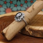 انگشتر حدید صینی نقره زنانه طرح هانا + حکاکی - Image 2