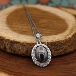 گردنبند حدید صینی زنانه نقره طرح صباح + حکاکی - Image 2