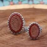 انگشتر ست عقیق سرخ نقره مردانه و زنانه طرح عروه + حرز امام جواد (ع) + آیت الکرسی - Image 3