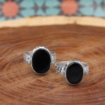 انگشتر ست زنانه و مردانه عقیق مشکی نقره دست ساز طرح آیینه کاری محتشم + حرز امام جواد (ع) - Image 3