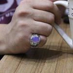 انگشتر عقیق کبود یمنی نقره مردانه دست ساز طرح فرید - Image 4