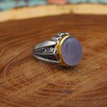 انگشتر عقیق کبود یمنی نقره مردانه دست ساز طرح سبحان - Image 2