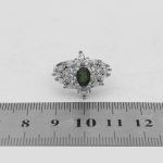 انگشتر زمرد الماس تراش نقره زنانه طرح سوگند - Image 4