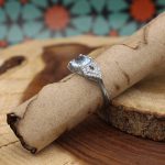 انگشتر توپاز الماس تراش نقره زنانه طرح تمنا - Image 2