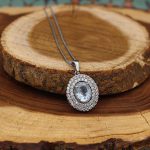 گردنبند توپاز الماس تراش زنانه نقره طرح نیلوفر - Image 2