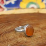 انگشتر عقیق سرخ یمنی نقره دست ساز مردانه و زنانه طرح کیوان + حرز امام جواد (ع) - Image 2