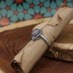 انگشتر عقیق کبود یمنی نقره زنانه طرح پروانه - Image 2