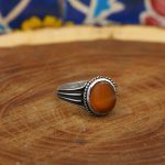 انگشتر عقیق سرخ یمنی نقره مردانه طرح سپنتا - Image 2