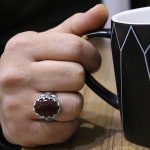 انگشتر عقیق سرخ نقره مردانه طرح بضعه - Image 4