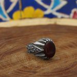 انگشتر عقیق سرخ نقره مردانه طرح سلیمان - Image 3