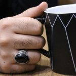 انگشتر عقیق مشکی نقره مردانه طرح مهرشاد - Image 4