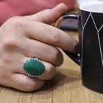 انگشتر عقیق سبز نقره مردانه طرح صاحب - Image 5