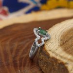 انگشتر زمرد الماس تراش نقره زنانه طرح آرامیس - Image 2