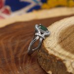 انگشتر زمرد الماس تراش نقره زنانه طرح شهین - Image 2