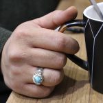 انگشتر فیروزه نیشابوری نقره مردانه دست ساز طرح خرسند - Image 4