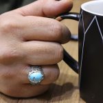 انگشتر فیروزه نیشابوری نقره مردانه دست ساز طرح تورج - Image 4