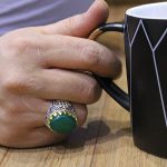 انگشتر عقیق سبز نقره مردانه طرح بقعه - Image 4