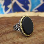 انگشتر عقیق مشکی نقره مردانه طرح ولی - Image 3