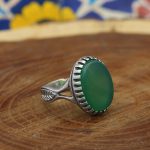 انگشتر عقیق سبز نقره مردانه طرح ارج - Image 2