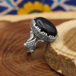 انگشتر عقیق مشکی نقره مردانه طرح جاوید - Image 2