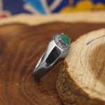 انگشتر زمرد الماس تراش نقره مردانه طرح شهریار - Image 2