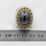 انگشتر دست ساز حدید صینی فاخر ایرانی آرش با مخراجکاری 16 قطعه برلیان + حکاکی - Image 5