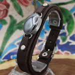 دستبند نقره چرم طبیعی طرح دولایه قهوه ای زنانه و مردانه با نگین حدید صینی + حکاکی - Image 2