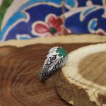 انگشتر زمرد الماس تراش نقره مردانه دست ساز طرح قلمکاری محمود - Image 2