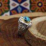 انگشتر فیروزه نیشابوری نقره مردانه دست ساز طرح آرین - Image 3