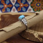 انگشتر فیروزه نیشابوری نقره زنانه طرح دل آبی - Image 2