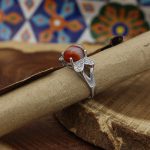 انگشتر عقیق سلیمانی نقره زنانه طرح نیلو - Image 4