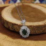 گردنبند زمرد زامبیا الماس تراش نقره زنانه طرح سرنا - Image 2