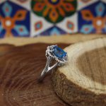 انگشتر توپاز الماس تراش نقره زنانه طرح ثمانه - Image 2